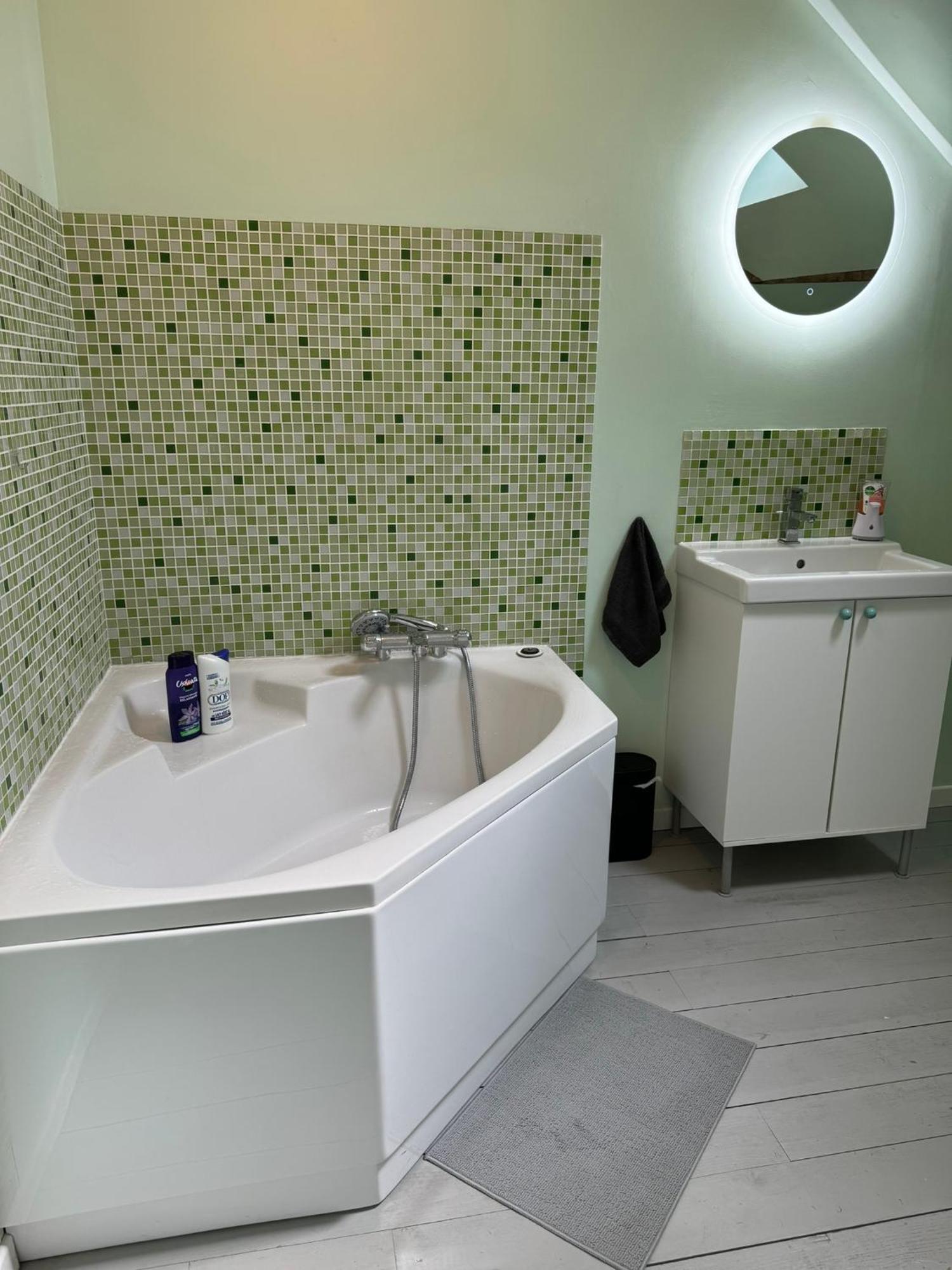En Centre-ville - Local Velos Disponible Apartment Mayenne