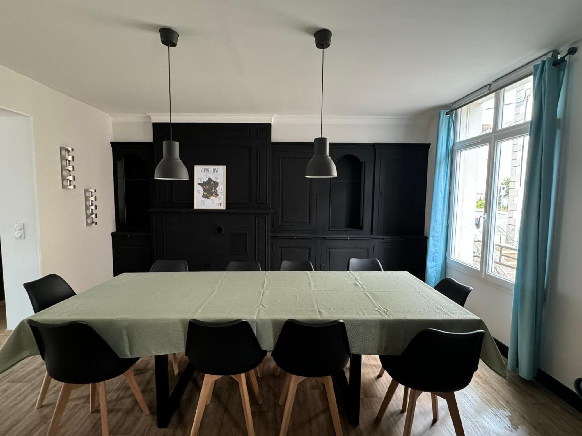 Apartment En Centre-ville - Local Velos Disponible