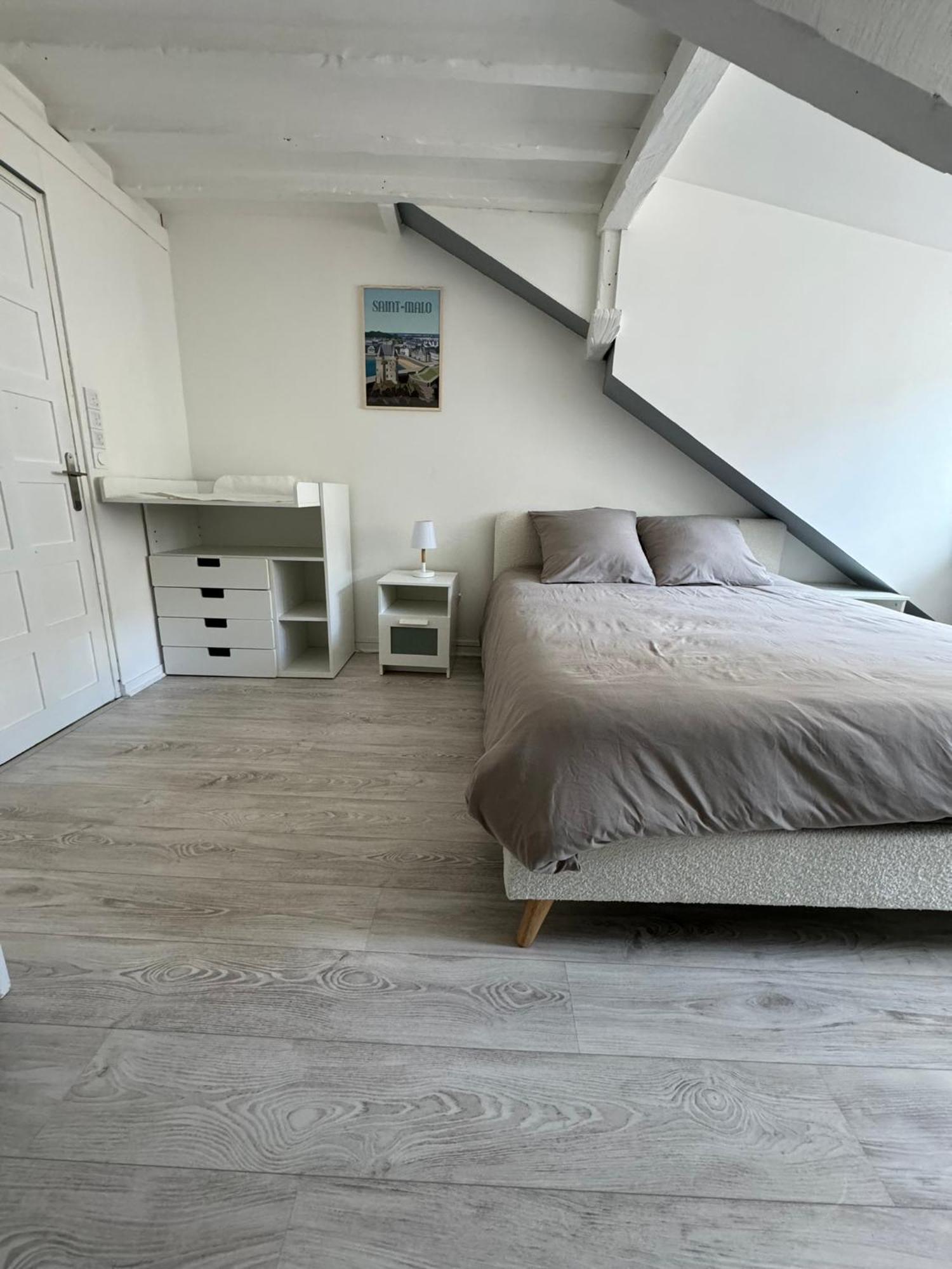 En Centre-ville - Local Velos Disponible Apartment Mayenne